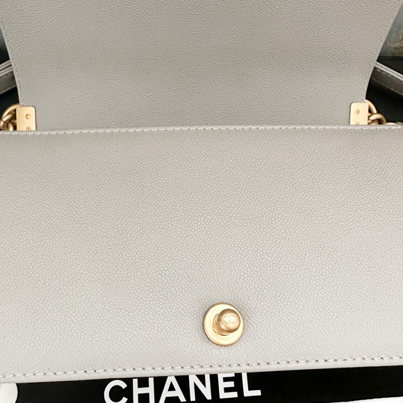 Chanel Caviar Quilted Chain Around Medium Boy Flap - Picture 15 of 16